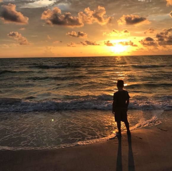 Meet your Posher, Jennifer - Picture 1 of 1